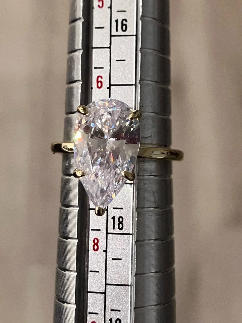 Size 7 Pear Shaped Dazzling Ring - Classic Sparkle